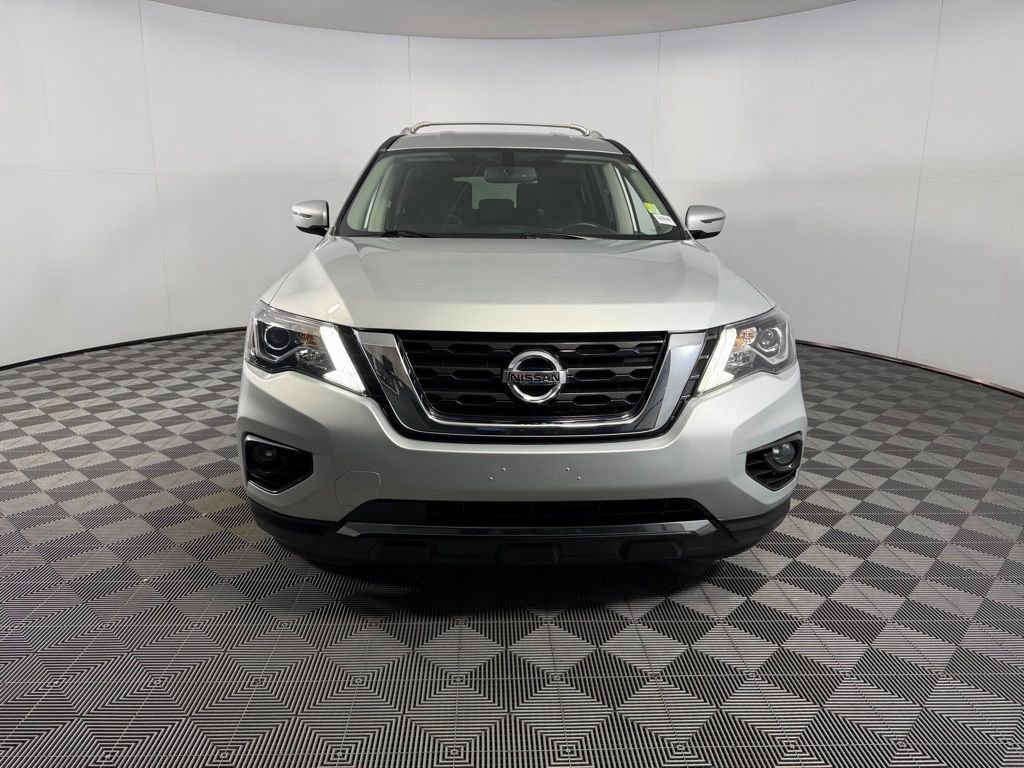 Used 2020 Nissan Pathfinder SV image 5