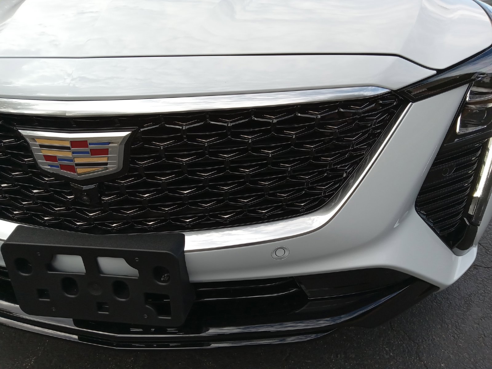 New 2026 Cadillac Escalade IQL Sport 1 AWD/4WD image 9