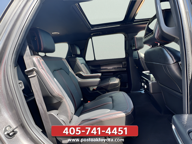 Used 2019 Ford Expedition Limited w/ Equipment Group 303A AWD/4WD image 30