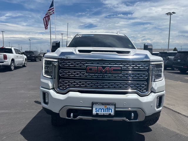 Certified 2022 GMC Sierra 2500 Denali w/ Denali Ultimate Package AWD/4WD image 8