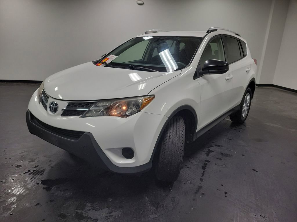 Used 2015 Toyota RAV4 LE image 4