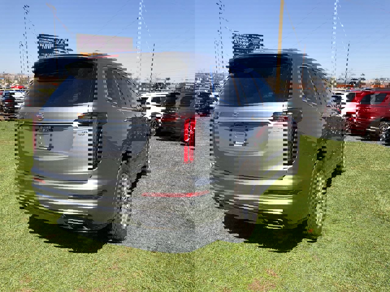 Used 2023 Cadillac XT6 Premium Luxury w/ Technology Package image 5