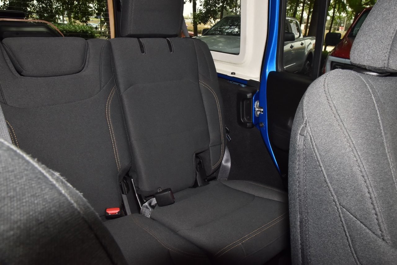 Used 2024 Jeep Wrangler Unlimited Sport AWD/4WD image 22