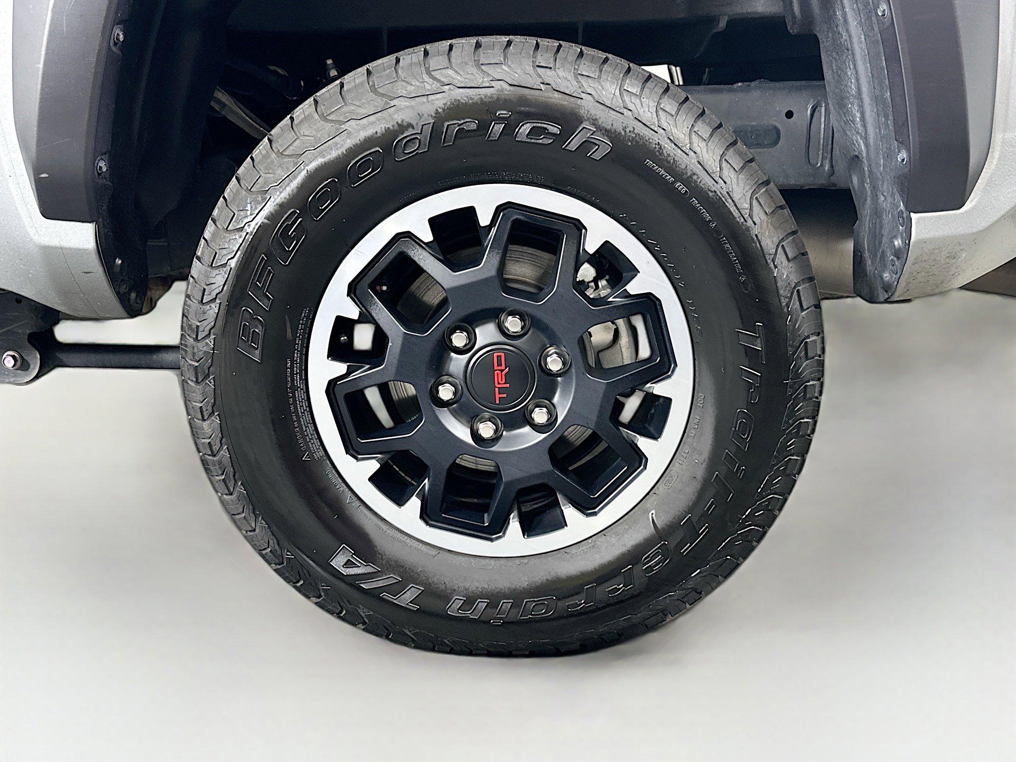 Used 2025 Toyota Tacoma TRD Off-Road AWD/4WD image 11
