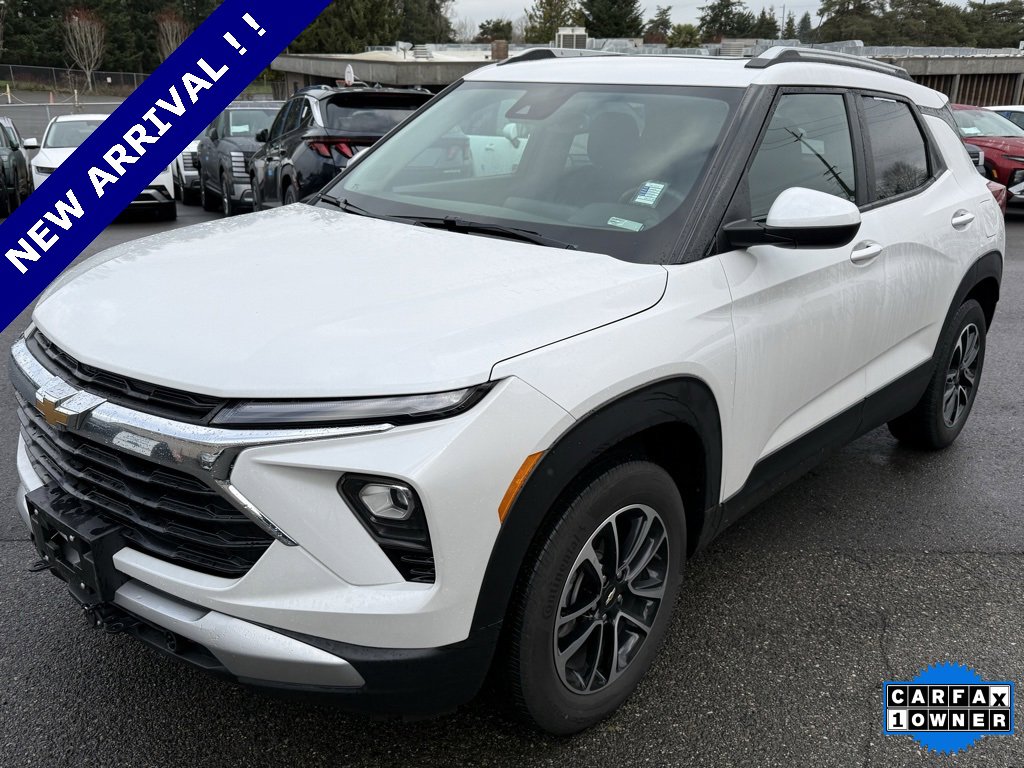 Used 2024 Chevrolet TrailBlazer LT w/ Convenience Package image 1