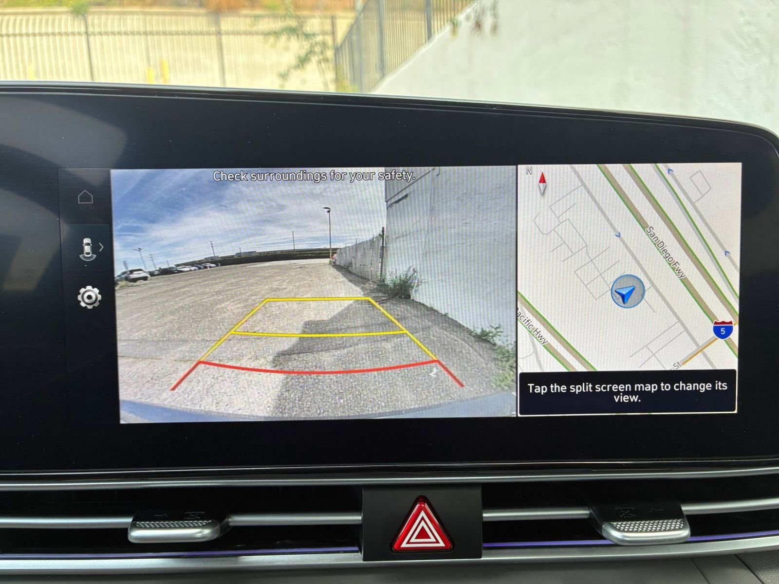 Used 2025 Hyundai Elantra SEL image 23