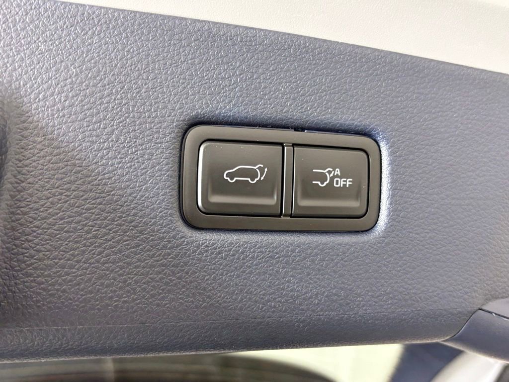 New 2026 Kia Carnival EX FWD image 41