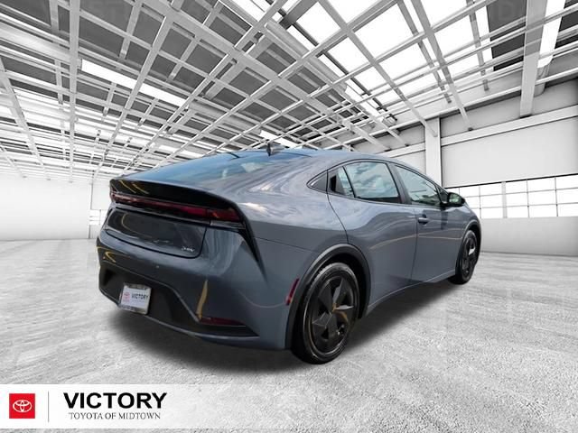 Certified 2024 Toyota Prius LE FWD image 4