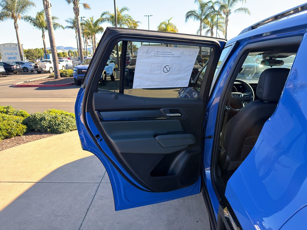 New 2026 GMC Terrain AT4 AWD/4WD image 8