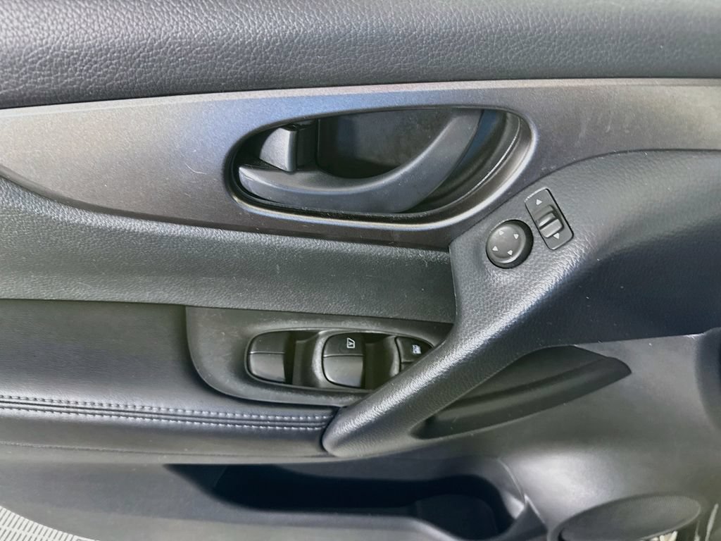 Certified 2021 Nissan Rogue Sport S AWD/4WD image 22