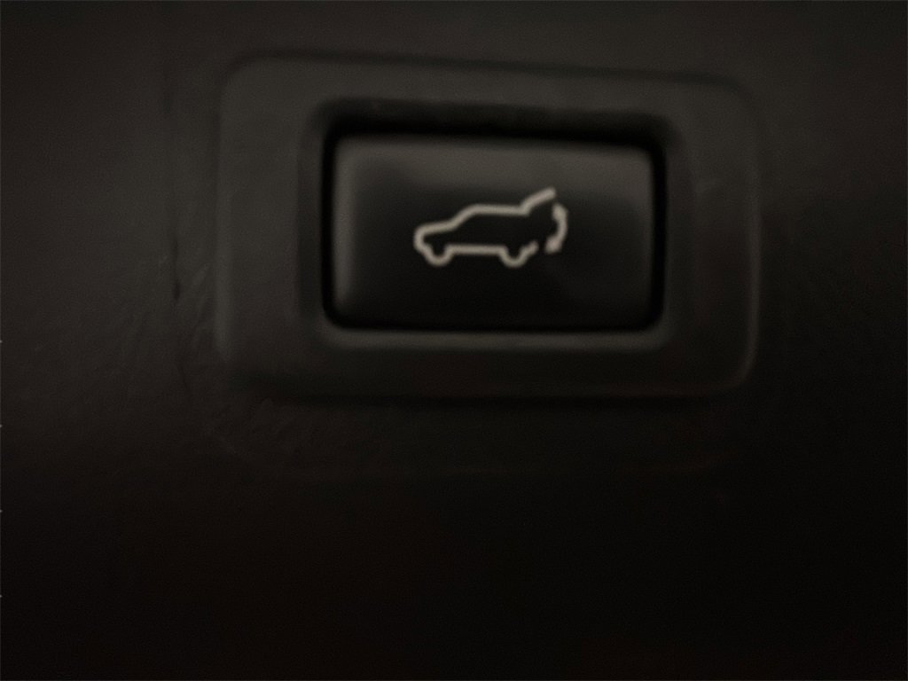 Used 2017 Subaru Outback 2.5i Touring image 19