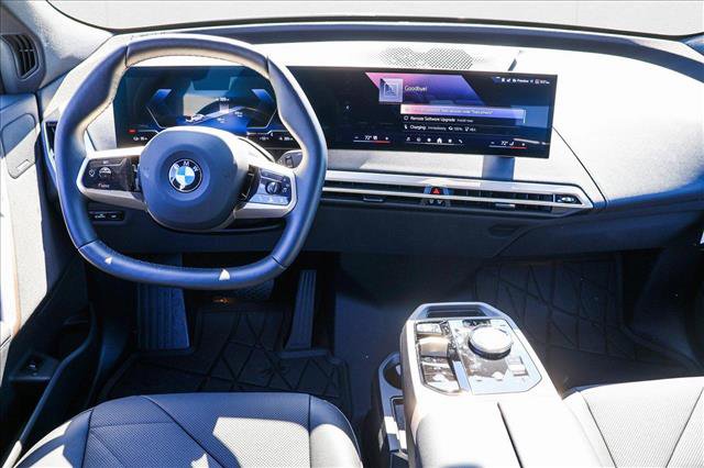 Used 2026 BMW iX xDrive60 w/ Premium Package image 22