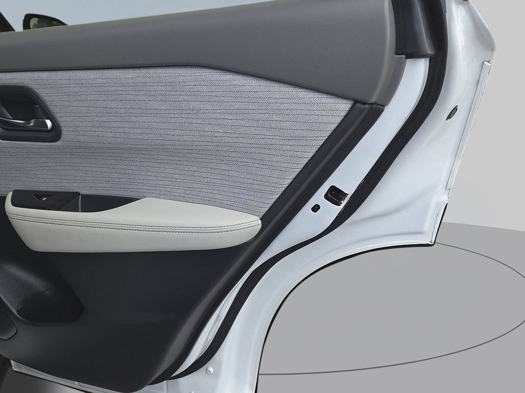 Used 2023 Nissan Rogue SV FWD image 33