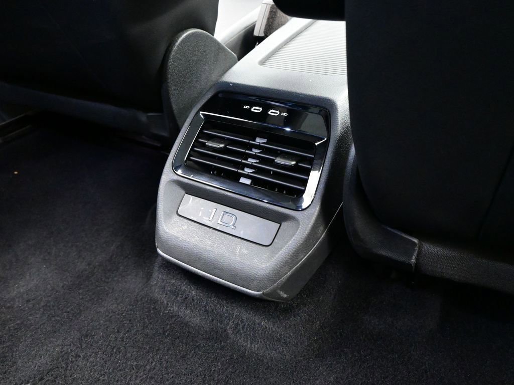 Used 2022 Volkswagen ID.4 Pro S w/ Gradient Package image 37