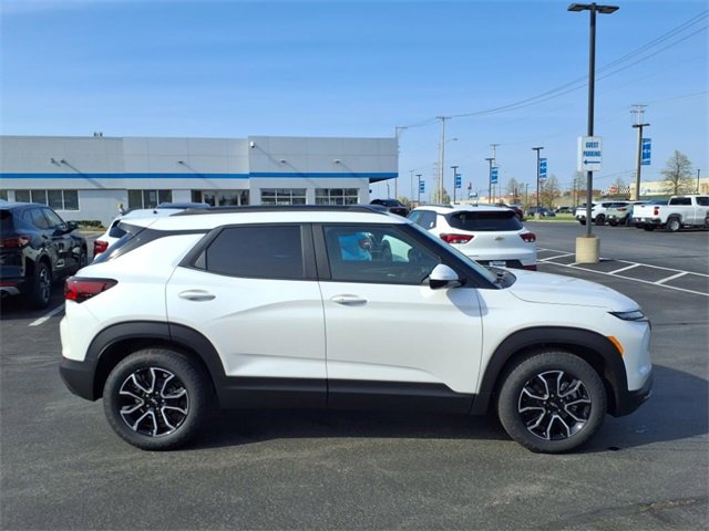 New 2025 Chevrolet TrailBlazer ACTIV w/ Convenience Package image 2