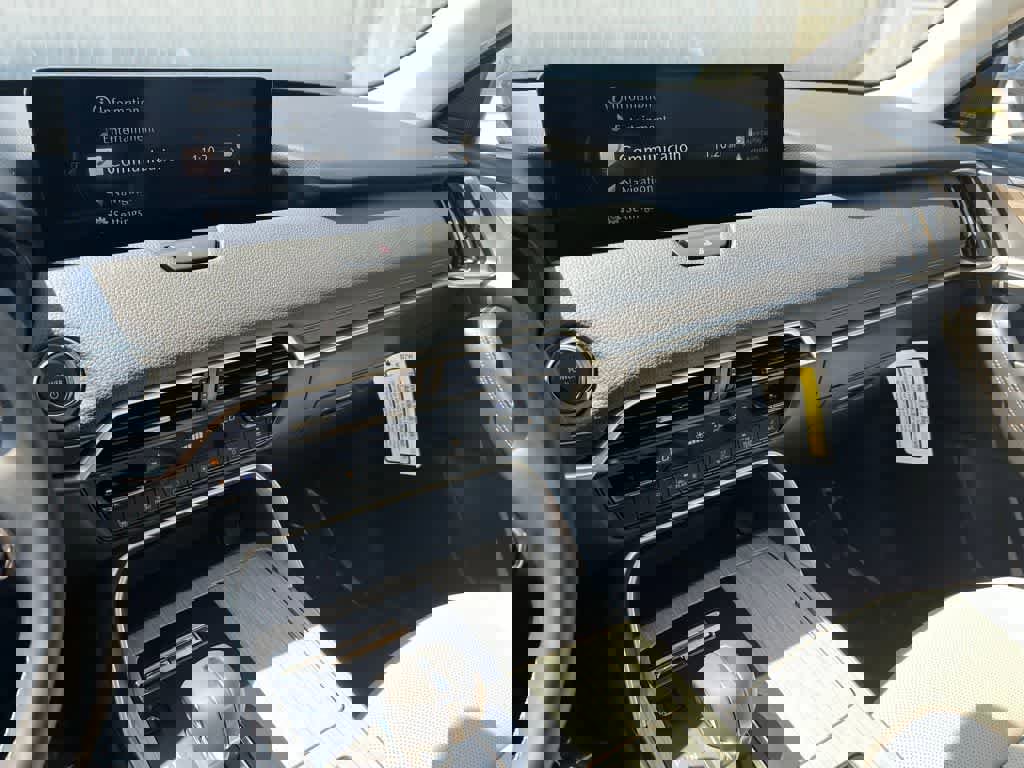 Used 2025 MAZDA CX-90 Plug-In Hybrid w/Premium Sport image 29