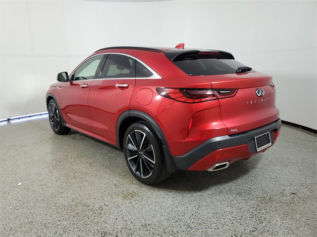 Used 2023 INFINITI QX55 Essential image 3