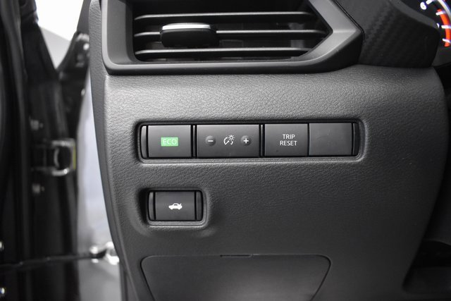 Certified 2025 Nissan Sentra S image 16