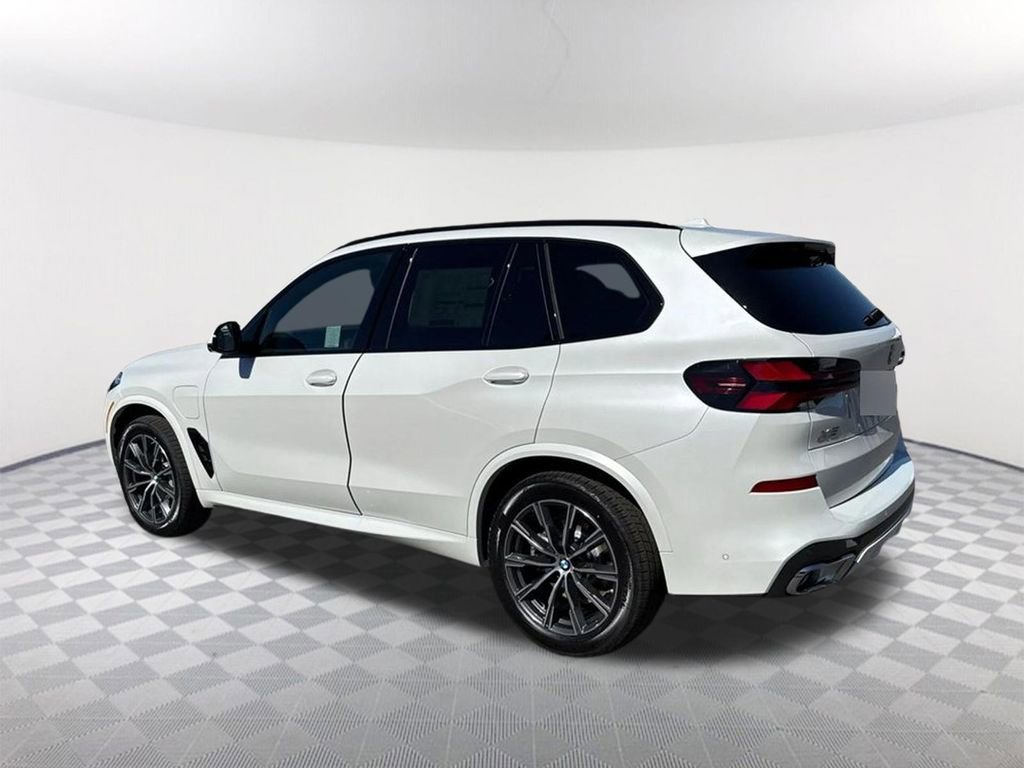 New 2026 BMW X5 xDrive50e w/ M Sport Package image 7
