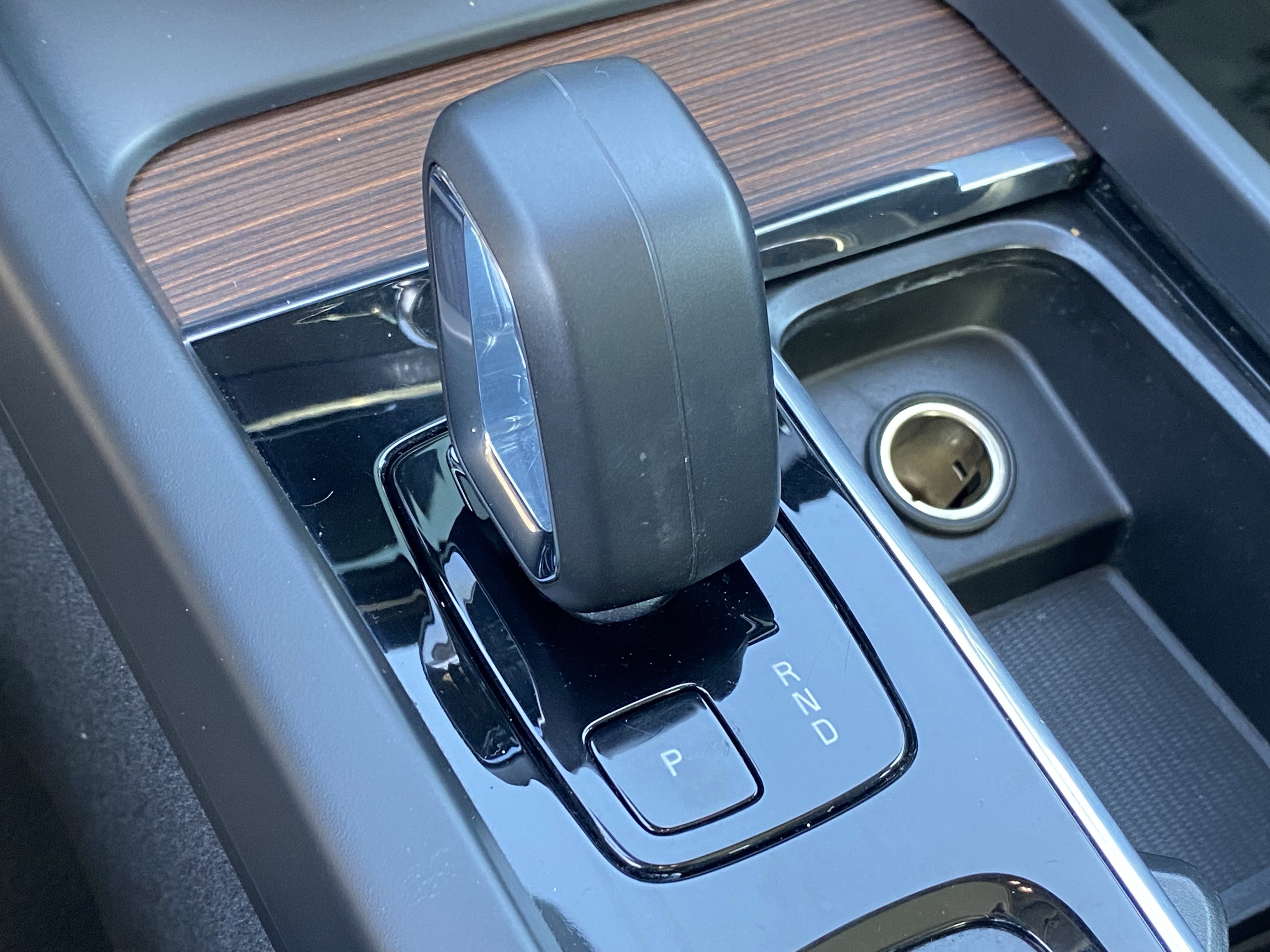 Used 2024 Volvo S60 B5 Plus image 23