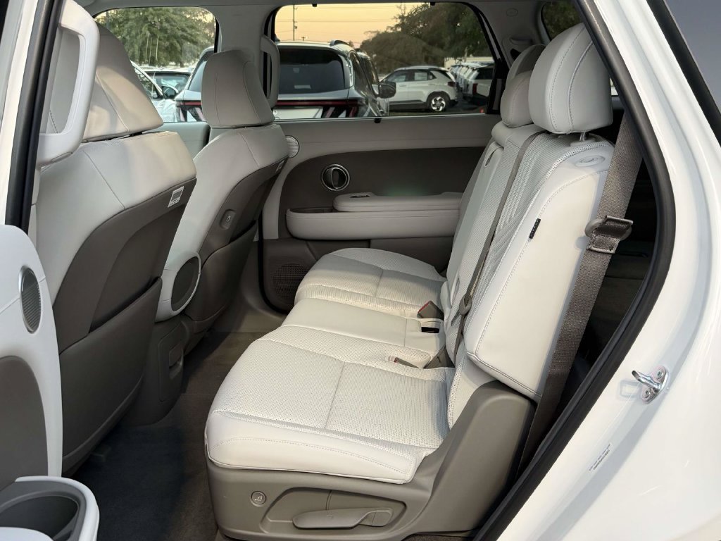 New 2027 Hyundai Palisade SEL Premium AWD/4WD image 16