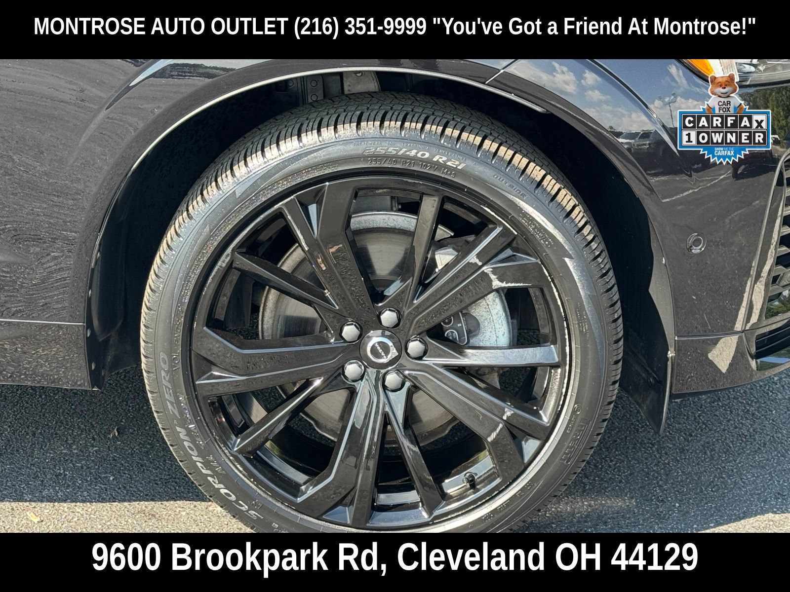 Certified 2024 Volvo XC60 T8 Ultimate w/ Protection Package Premier AWD/4WD image 58