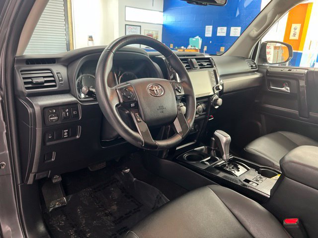 Used 2020 Toyota 4Runner TRD Off-Road Premium w/ Moonroof Package AWD/4WD image 19