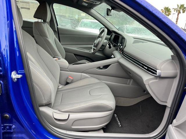 New 2026 Hyundai Elantra Sport FWD image 22