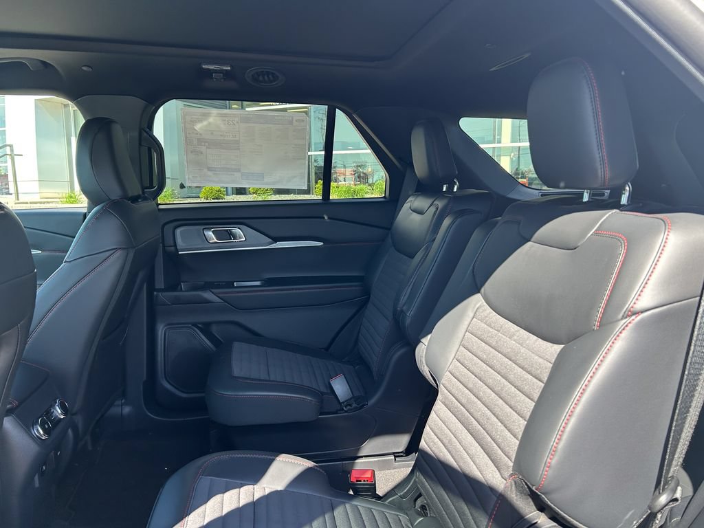 New 2026 Ford Explorer ST-Line AWD/4WD image 13
