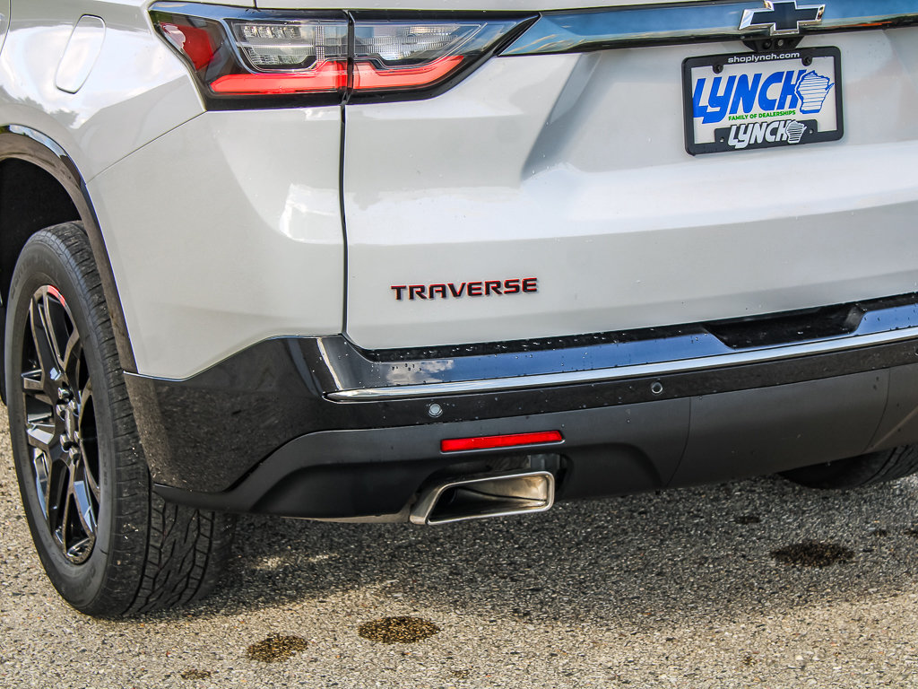 Used 2018 Chevrolet Traverse Premier w/ Redline Edition AWD/4WD image 15