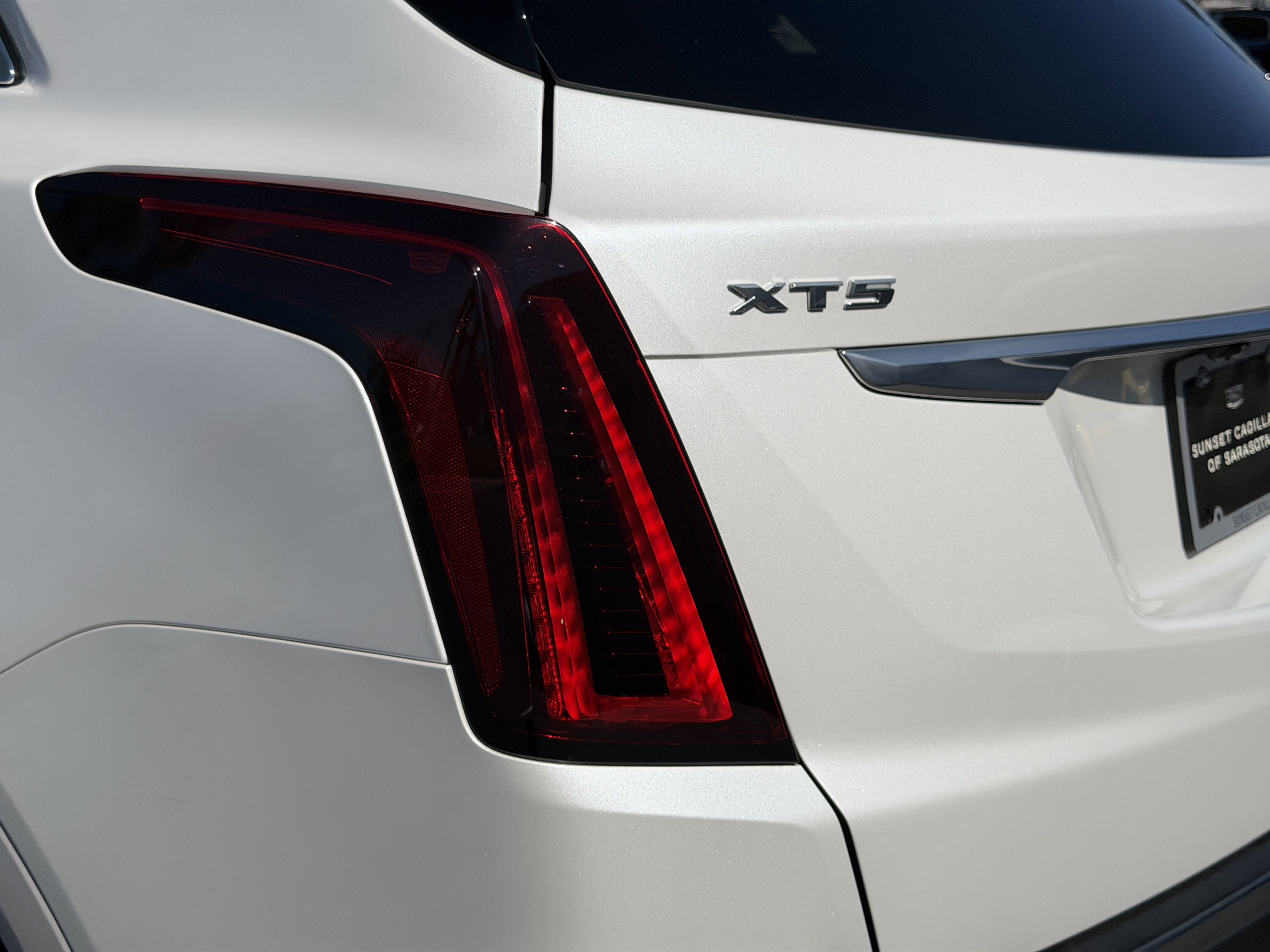 Certified 2023 Cadillac XT5 Luxury image 9