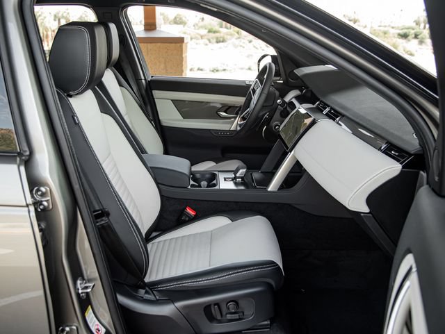New 2024 Land Rover Discovery Sport Dynamic SE AWD/4WD image 26