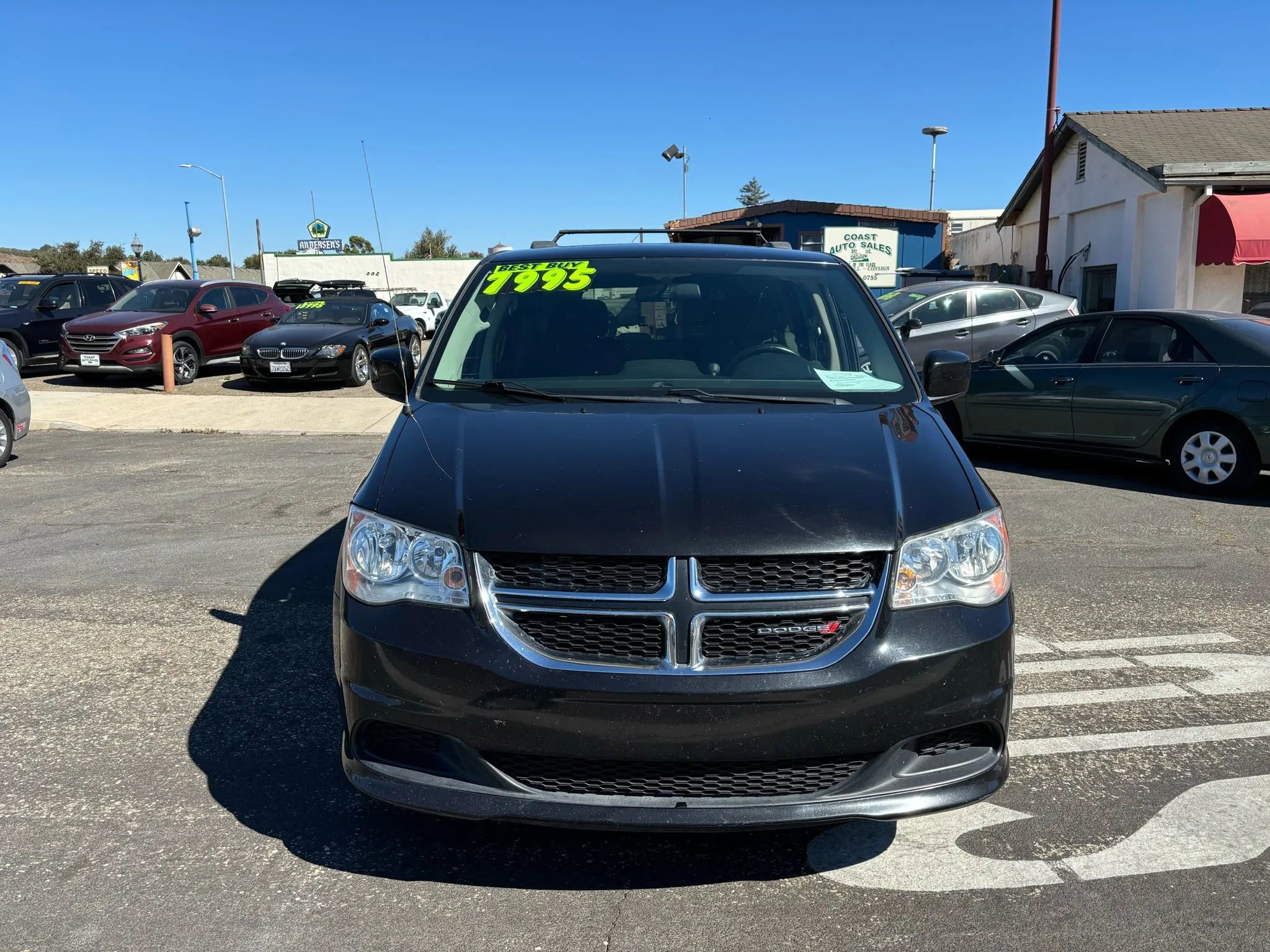 Used 2016 Dodge Grand Caravan SXT image 9
