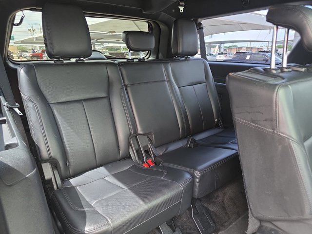 Used 2018 Ford Expedition Max XLT w/ Equipment Group 202A AWD/4WD image 19