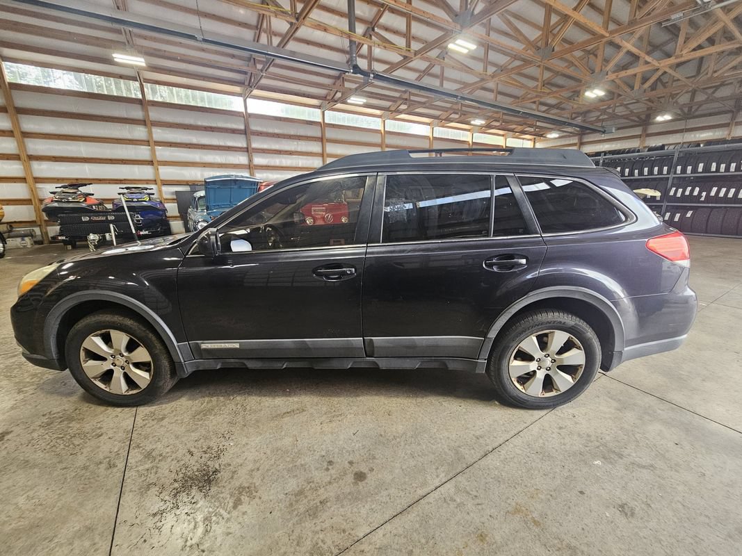 Used 2010 Subaru Outback 2.5i Limited w/ Protection Package 1A AWD/4WD image 5