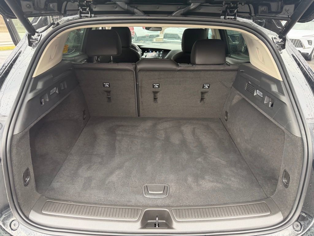 Used 2023 Buick Envision Preferred image 32