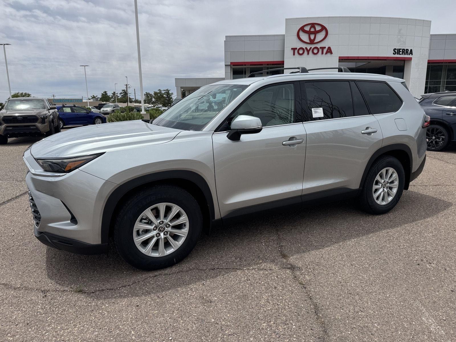 New 2026 Toyota Grand Highlander AWD image 2