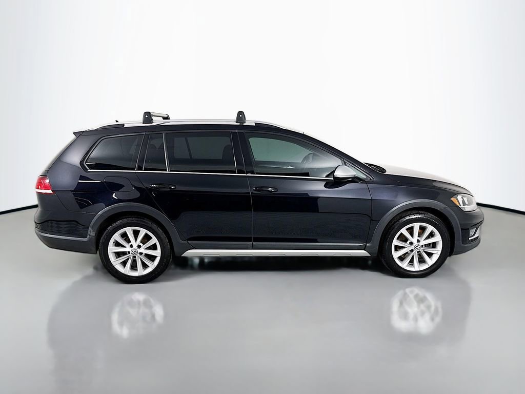 Used 2019 Volkswagen Golf Alltrack S image 8