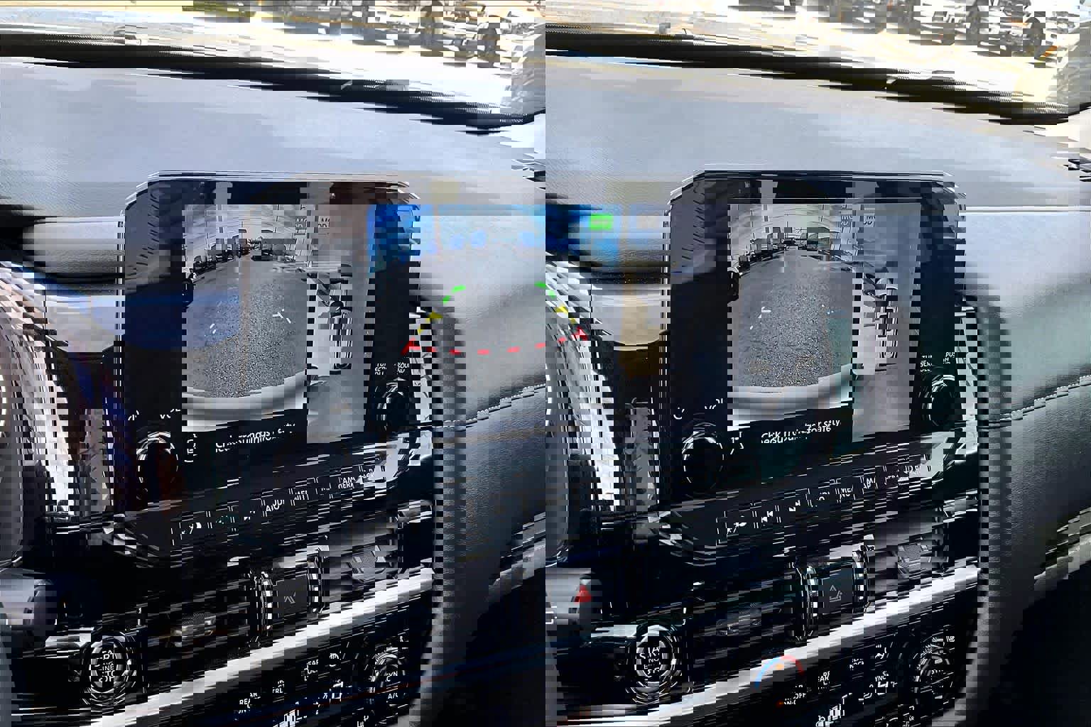 Used 2024 Nissan Pathfinder SL image 26