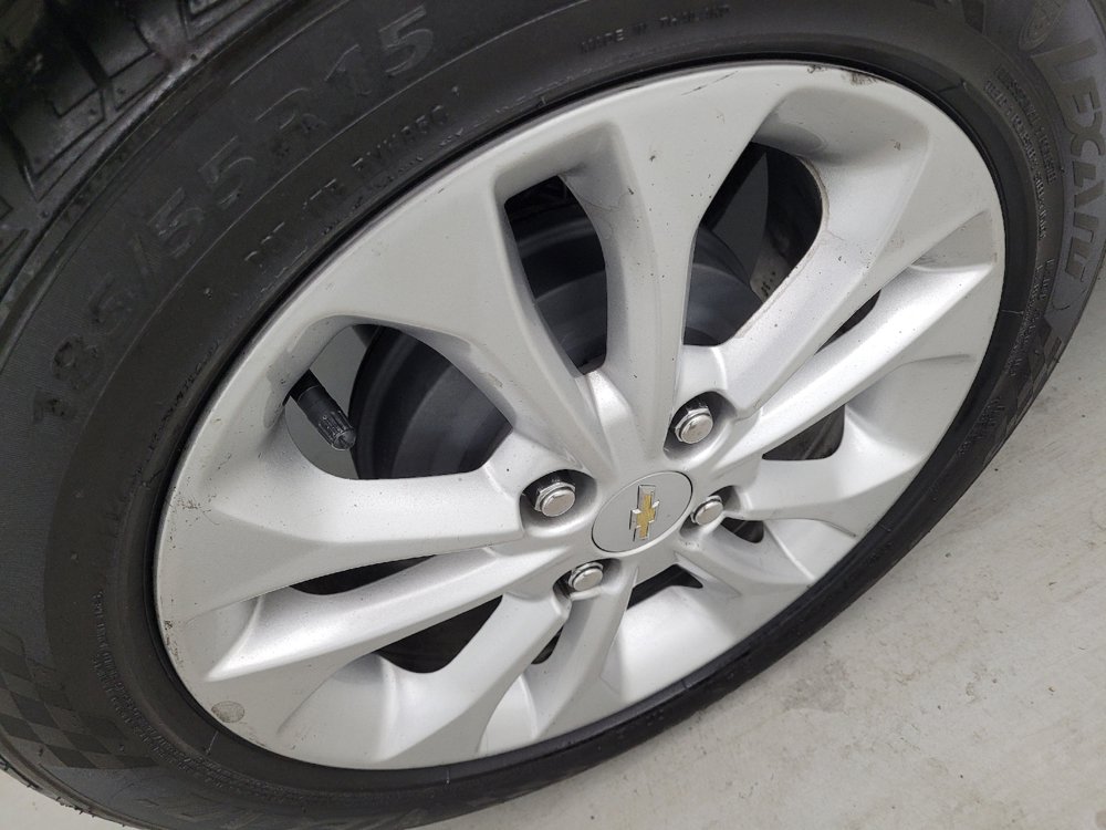 Used 2021 Chevrolet Spark LT FWD image 31