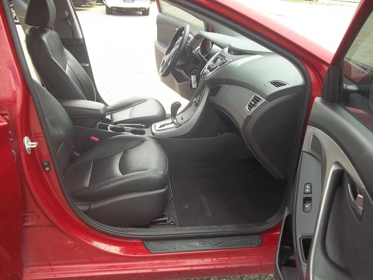 Used 2013 Hyundai Elantra Limited FWD image 13