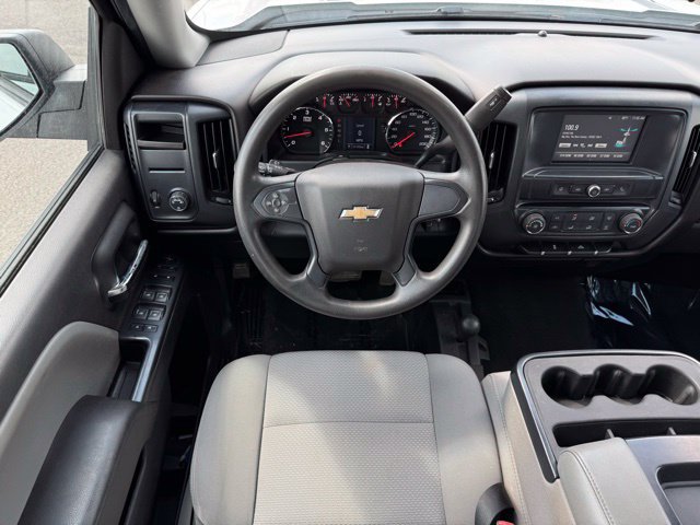 Used 2018 Chevrolet Silverado 1500 Custom w/ Custom Convenience Package AWD/4WD image 5