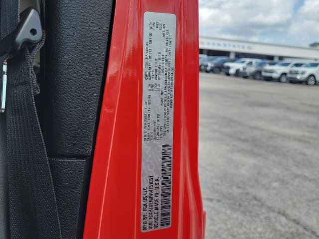 Used 2022 Jeep Wrangler Unlimited Sahara AWD/4WD image 35