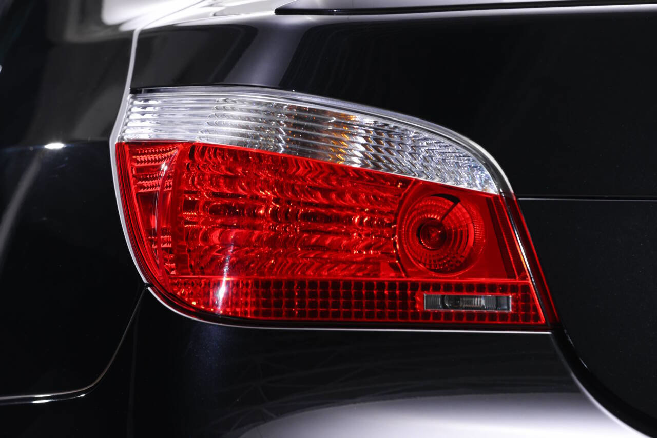 Used 2006 BMW M5 image 20