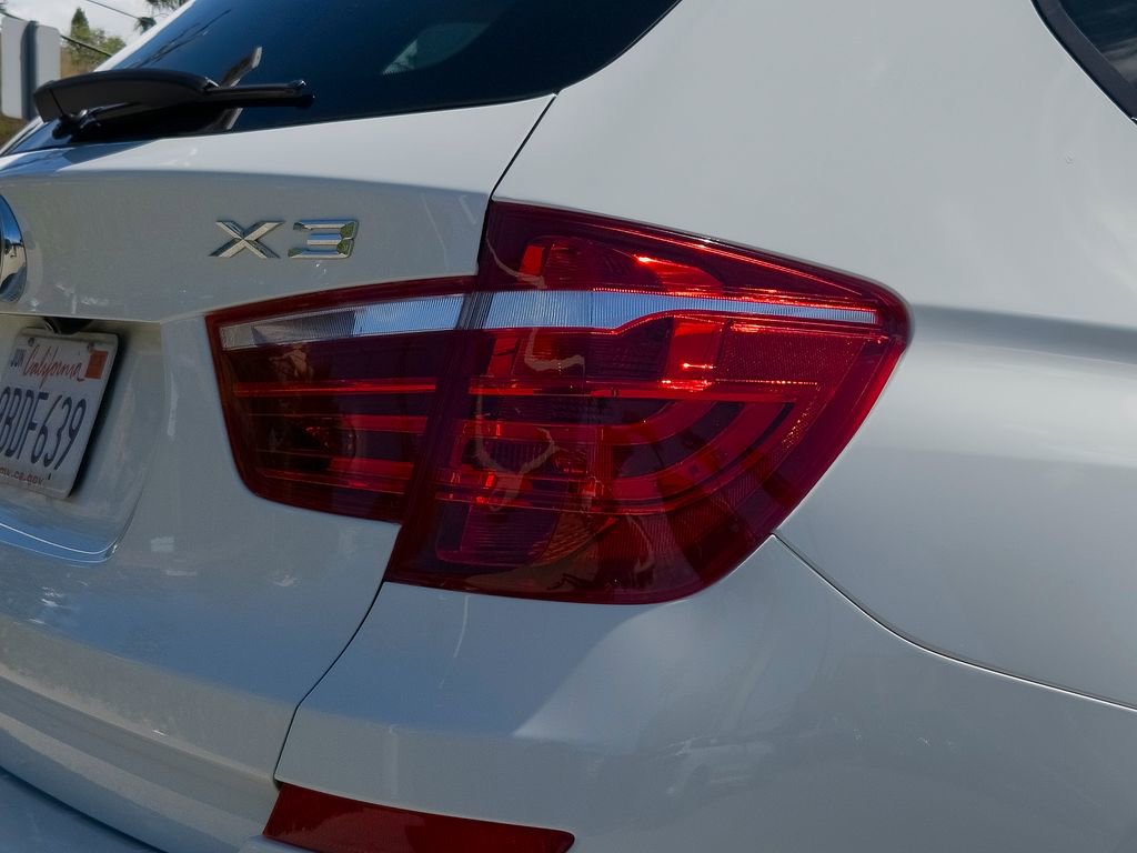 Used 2017 BMW X3 xDrive28i AWD/4WD image 5