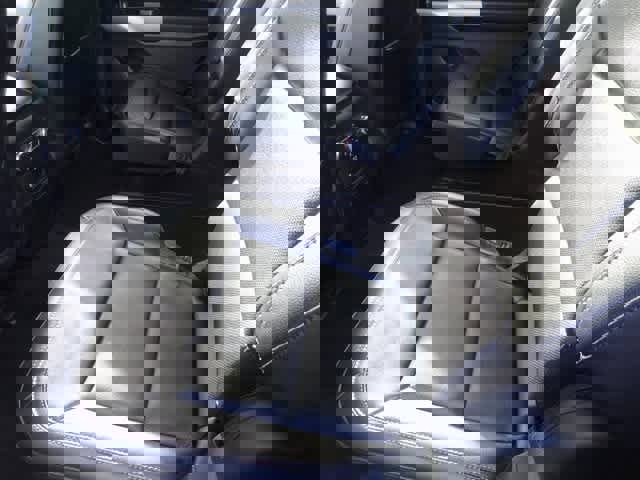 Used 2022 Ford Explorer Limited w/ Equipment Group 301A image 18