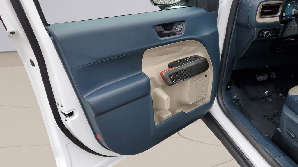 New 2026 Ford Maverick Lariat image 14