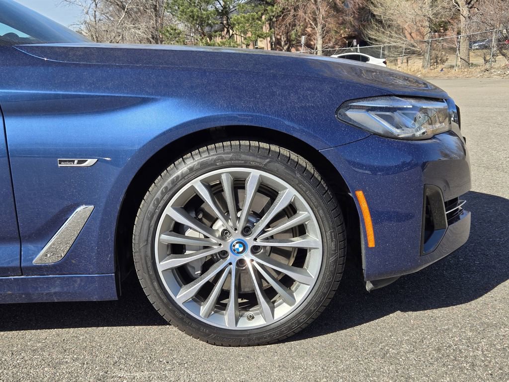 Used 2023 BMW 530e xDrive 530e iPerformance image 8