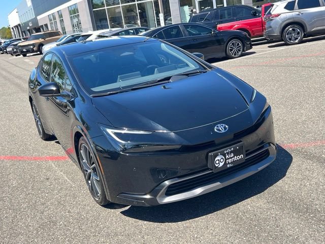 Used 2023 Toyota Prius XLE FWD image 7