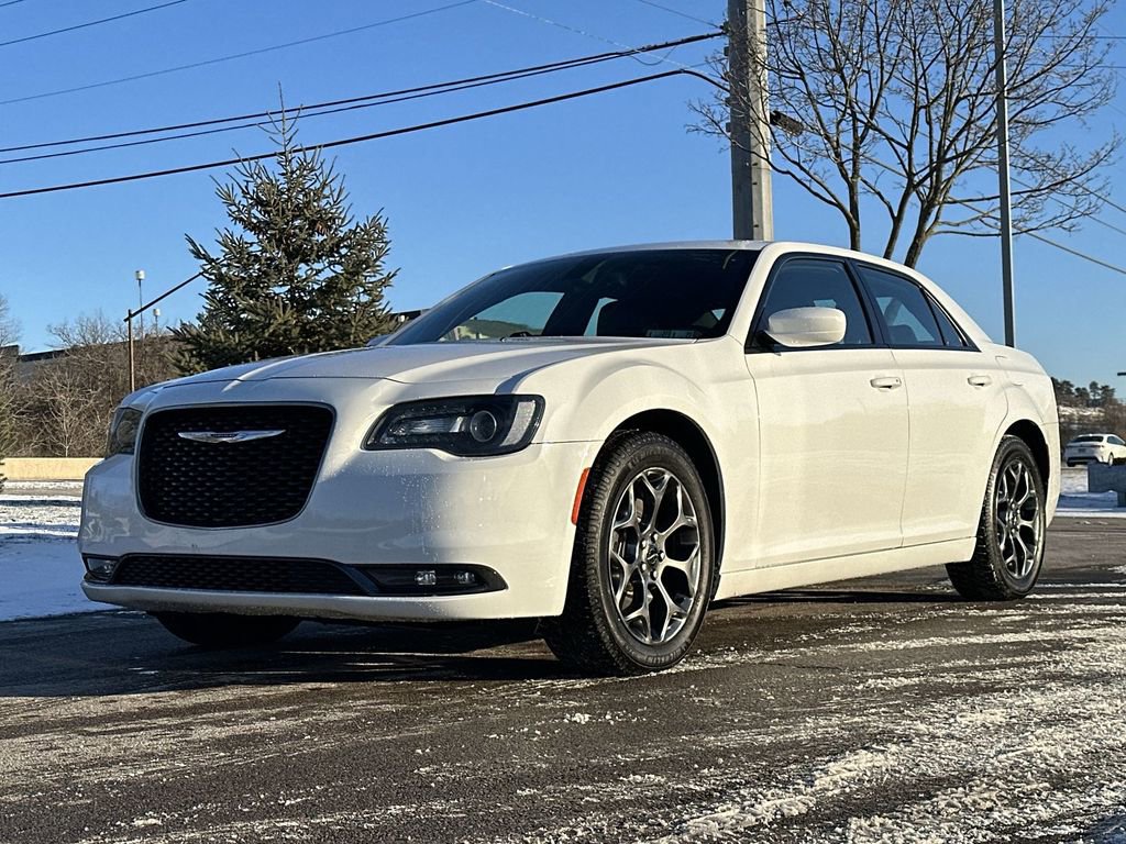 Used 2016 Chrysler 300 S image 30
